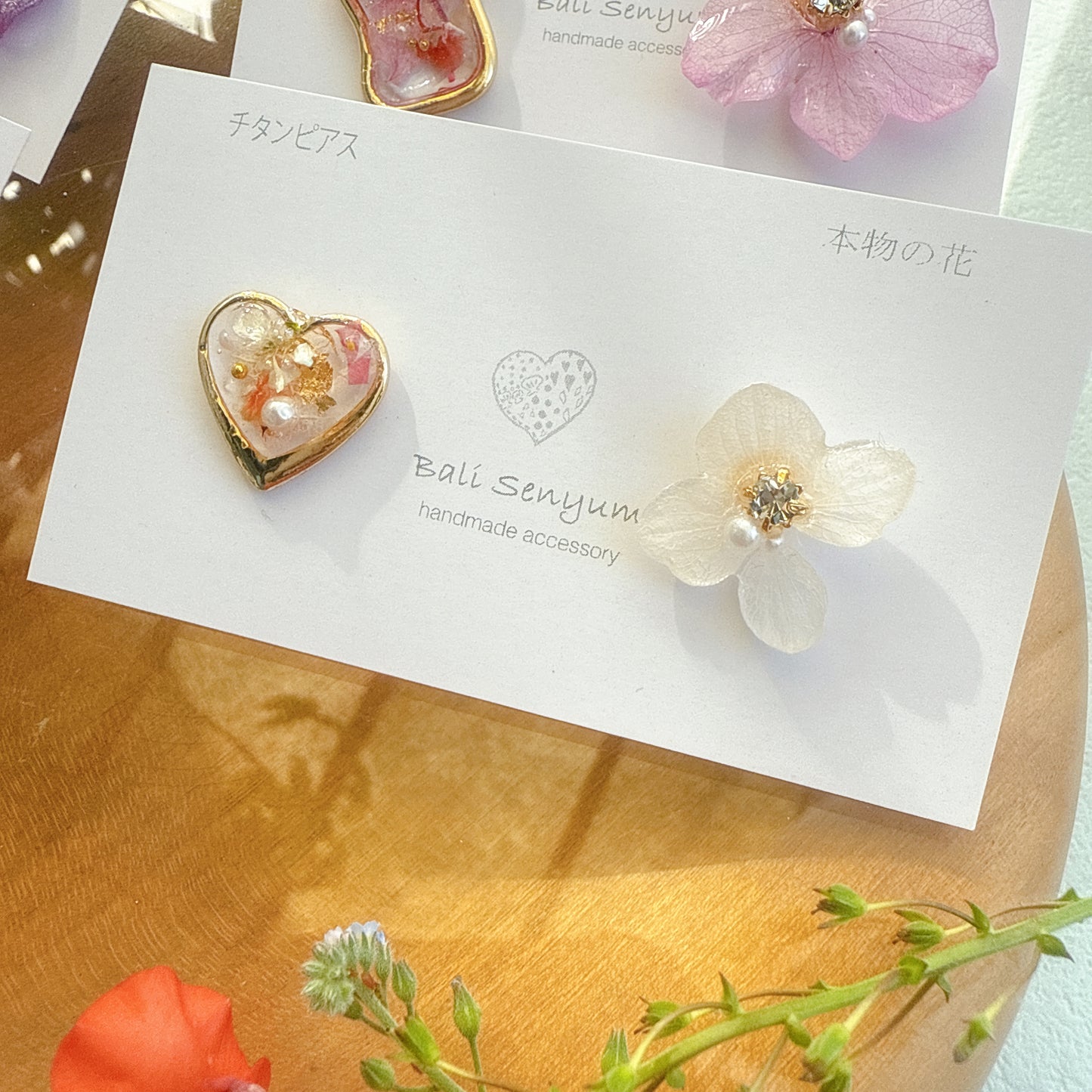 Hydrangea and Flower Medallion チタンピアス Titanium Pierce Earring No.16