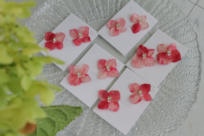 Hydrangea Petal  No.63 パーツ選べます。Clip-on or Titanium Pierce