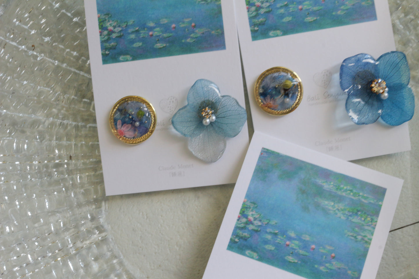Monet Inspired Flower and Medallion No.35 ピアスTitanium Pierce 睡蓮