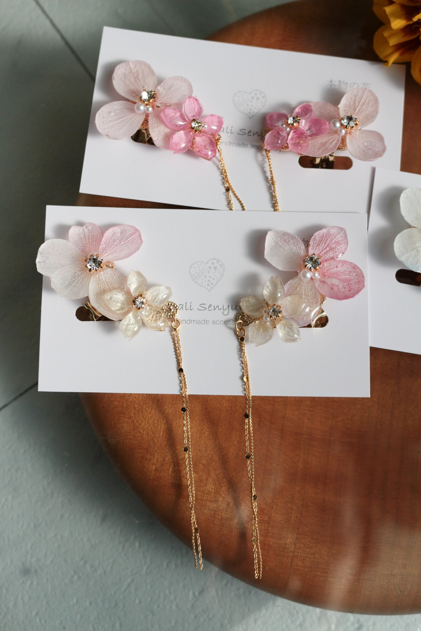Hydrangea Flying Butterfly  No.42 - Clip-on(イヤリング）