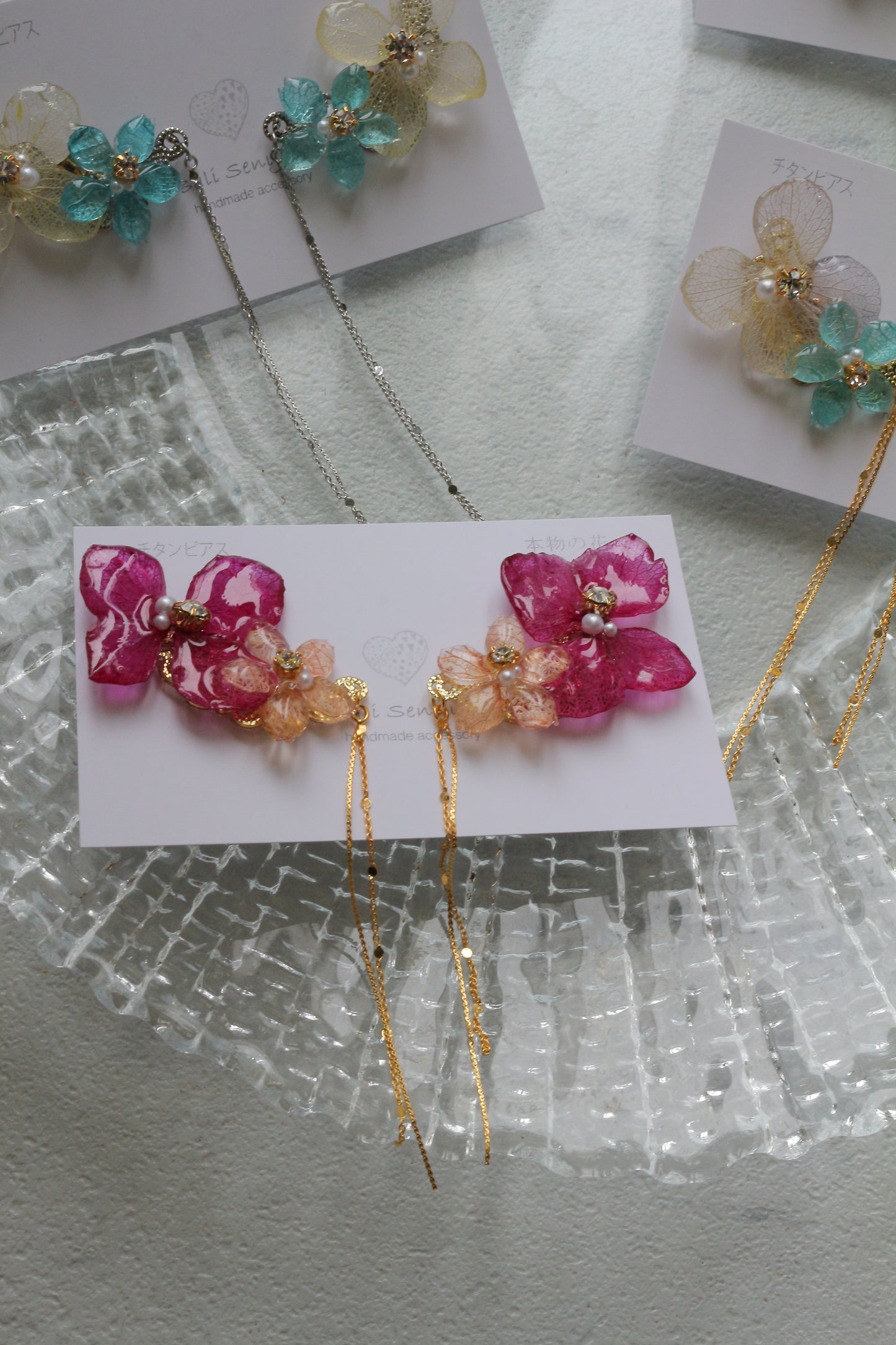 Hydrangea Flying Butterfly Earrings No.56 - Titanium Pierce(ピアス）