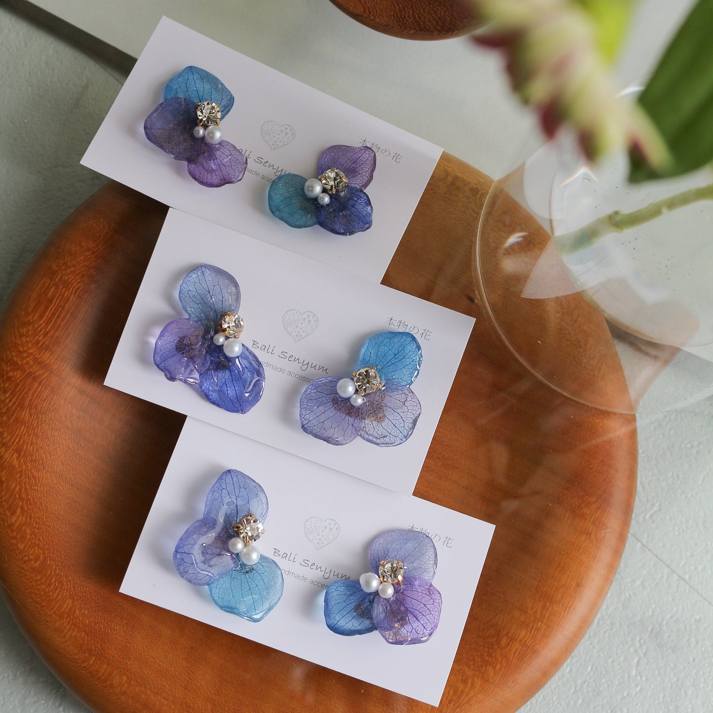 Gradation Hydrangea Wing No.130 - Clip-on(イヤリング）