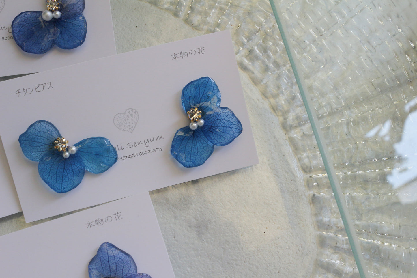 Hydrangea Wing No.147- Titanium Pierce(ピアス）