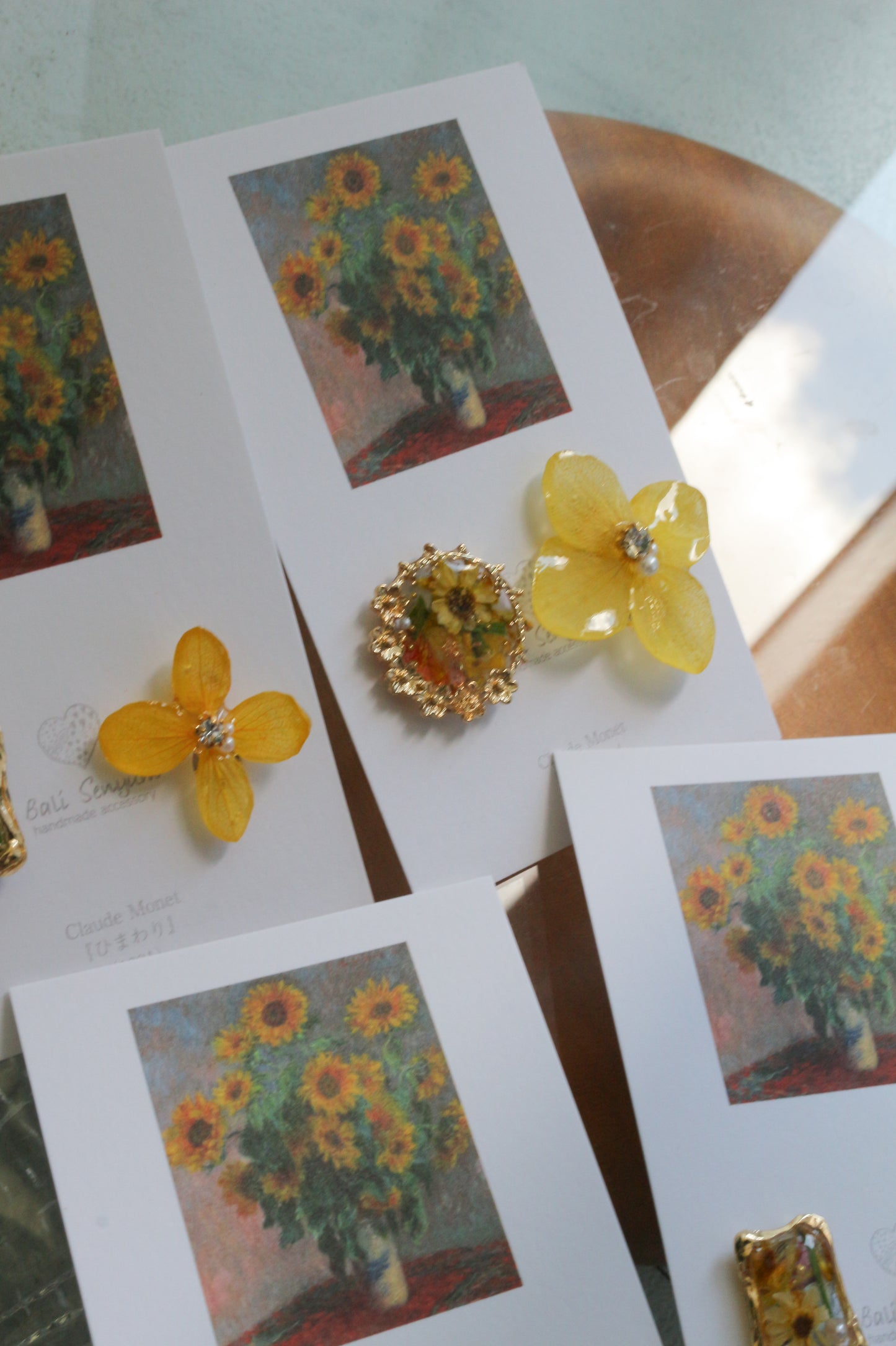 Monet Inspired Flower Earrings No.2４イヤリング Clip-on ひまわり