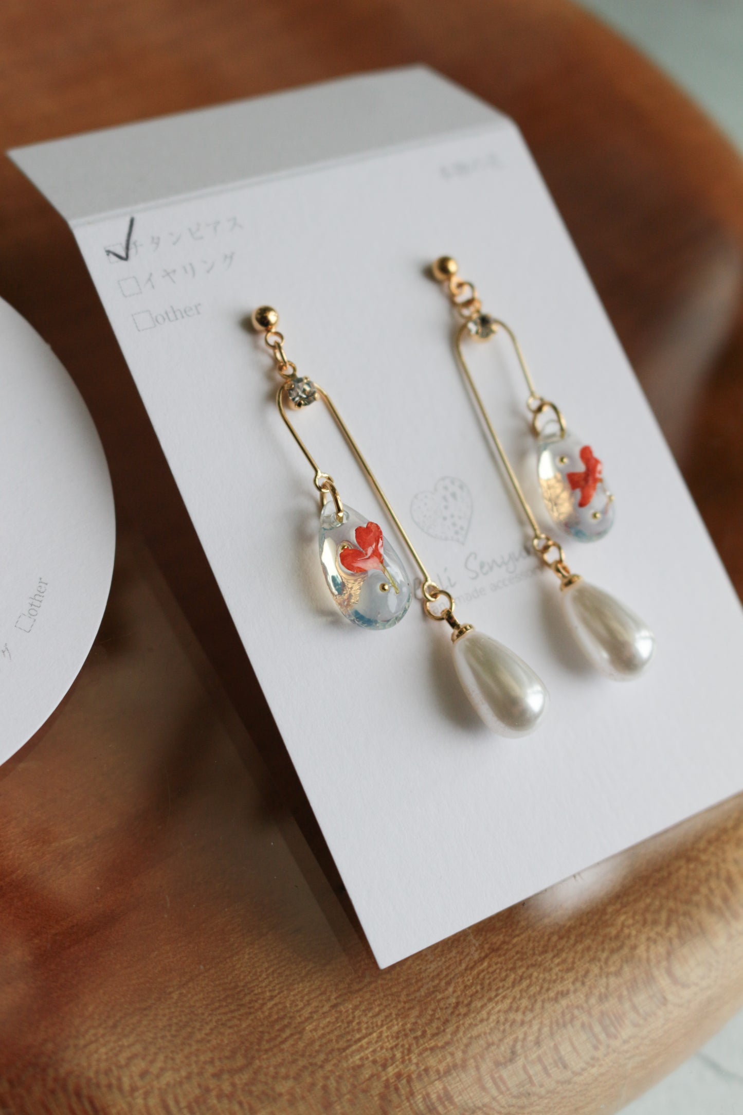 金木犀 Osmanthus Earring No.4 -ピアス　または　イヤリング