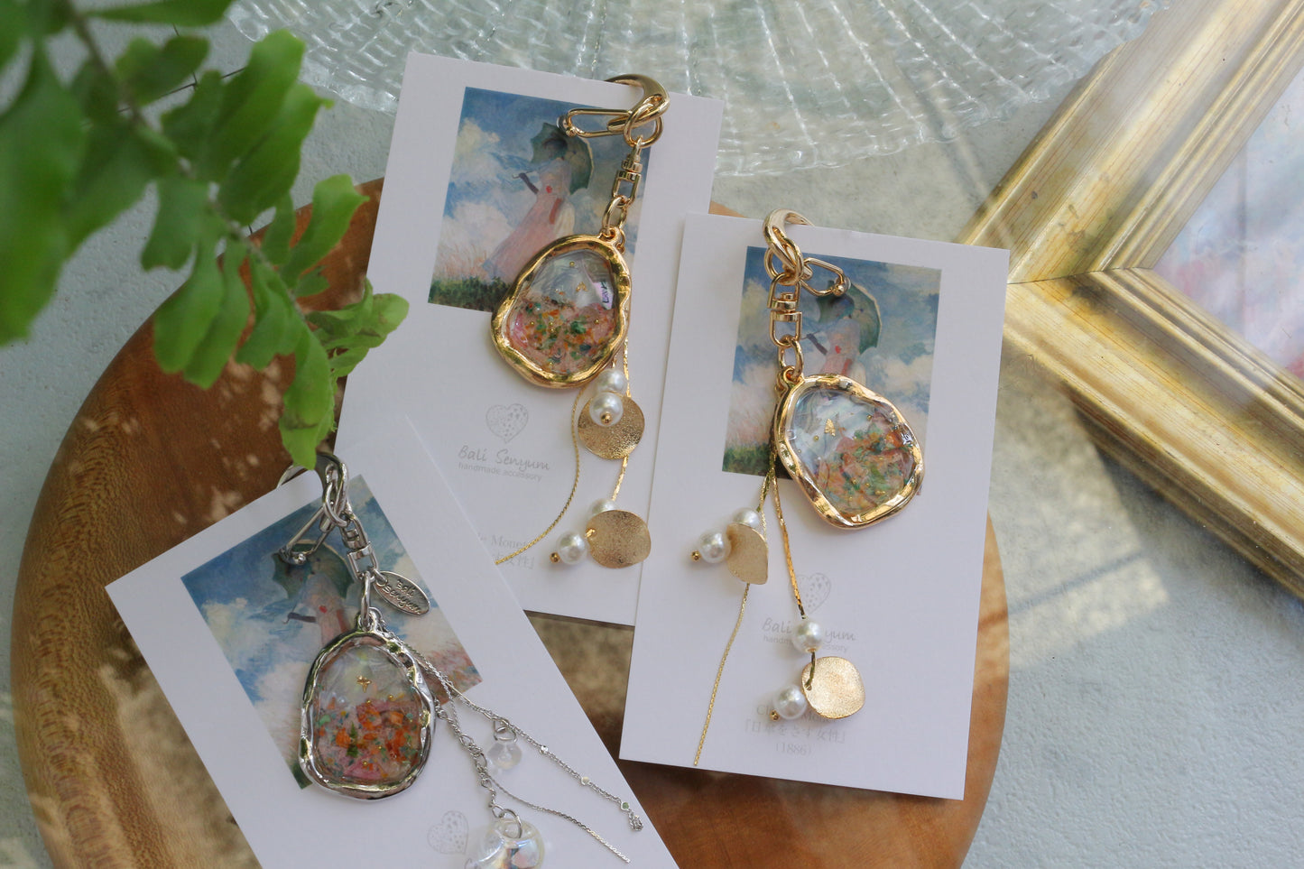 Monet Inspired Flower Bag Charm No.1 散歩（日傘をさす女性)