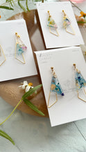 Triangular Floral Earrings With Seasonal Hydrangea No.26