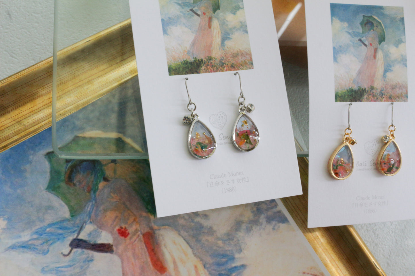 Claude Monet Inspired Dangling -No.1 散歩　日傘をさす女性
