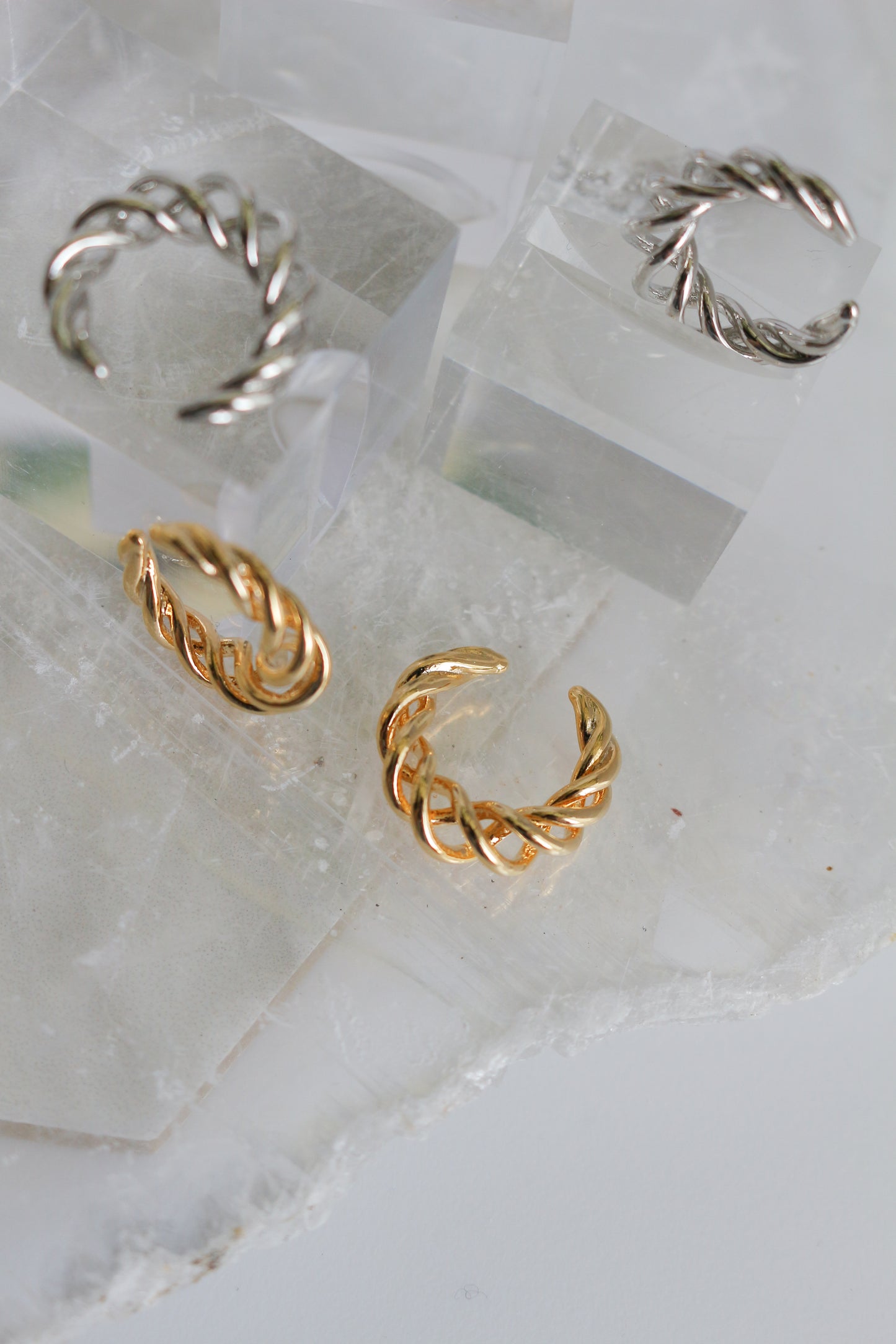 Ear-cuff No.2- Sakkoly