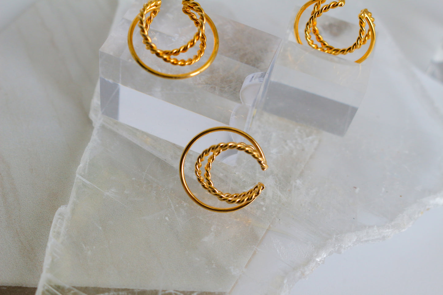 Crescent Moon Ear-cuff No.1 - Sakkoly