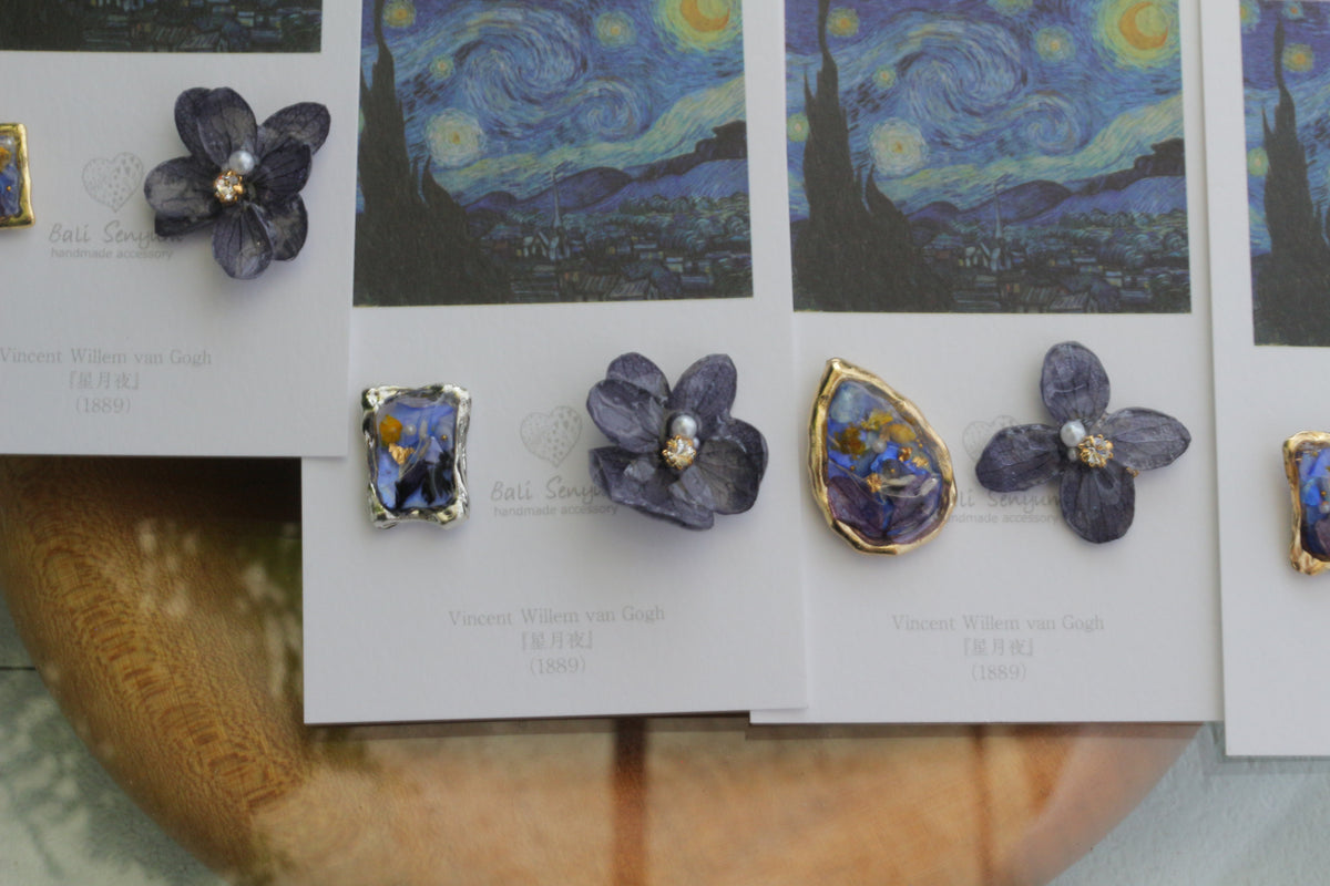 Gogh Inspired Flower and Medallion No. 1 Pierceチタンピアス - 星月夜