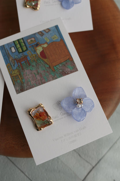 Gogh Inspired Flower and Medallion Earring No.2 ピアスTitanium Pierce ゴッホの寝室