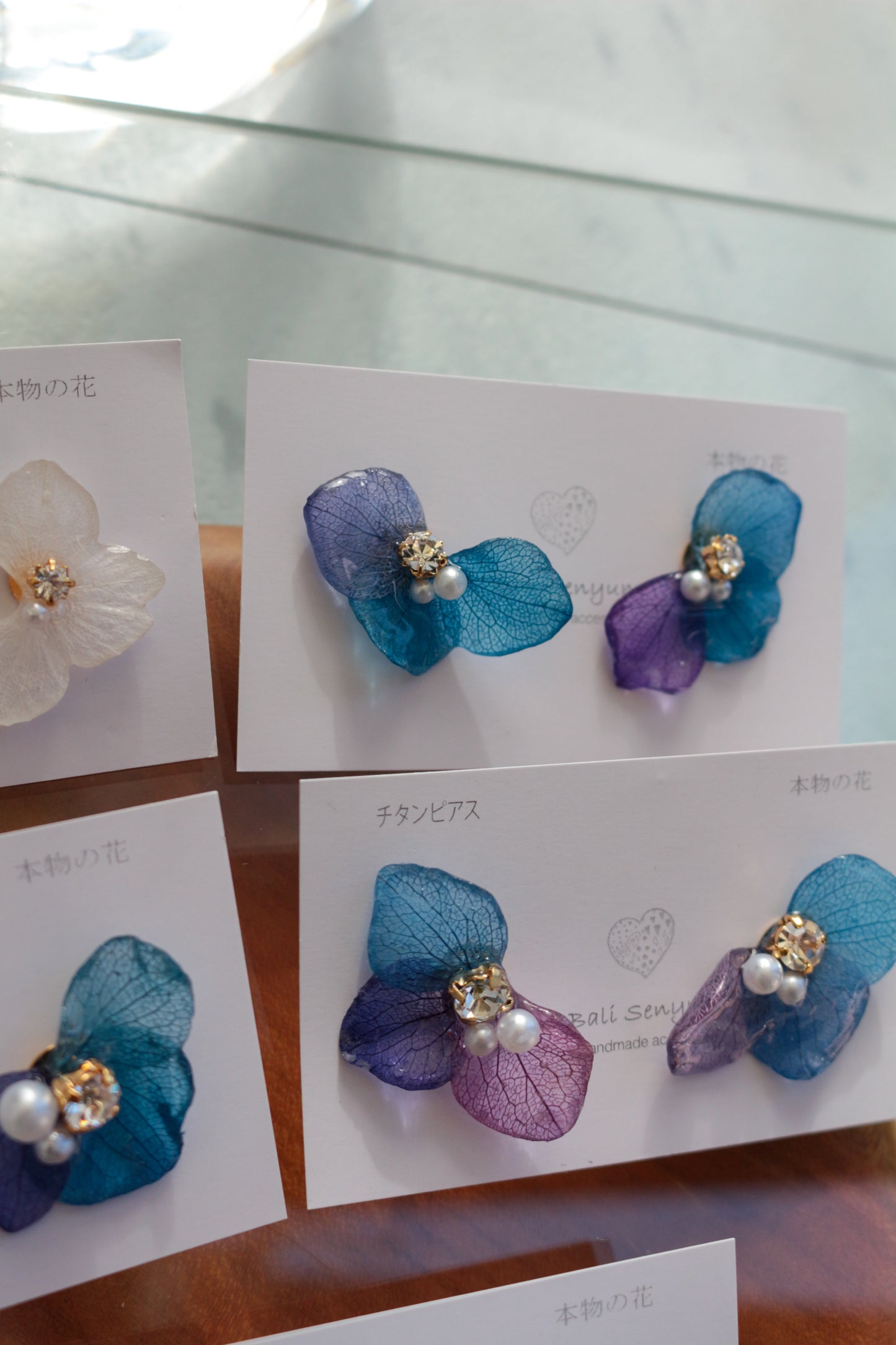 Hydrangea Wing No.141- Titanium Pierce(ピアス）