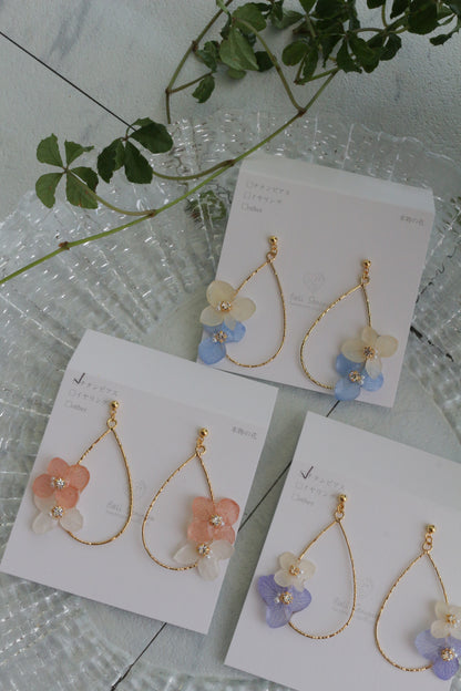 Teardrop Hoop Earrings with Hydrangeas No.21 ピアスorイヤリング