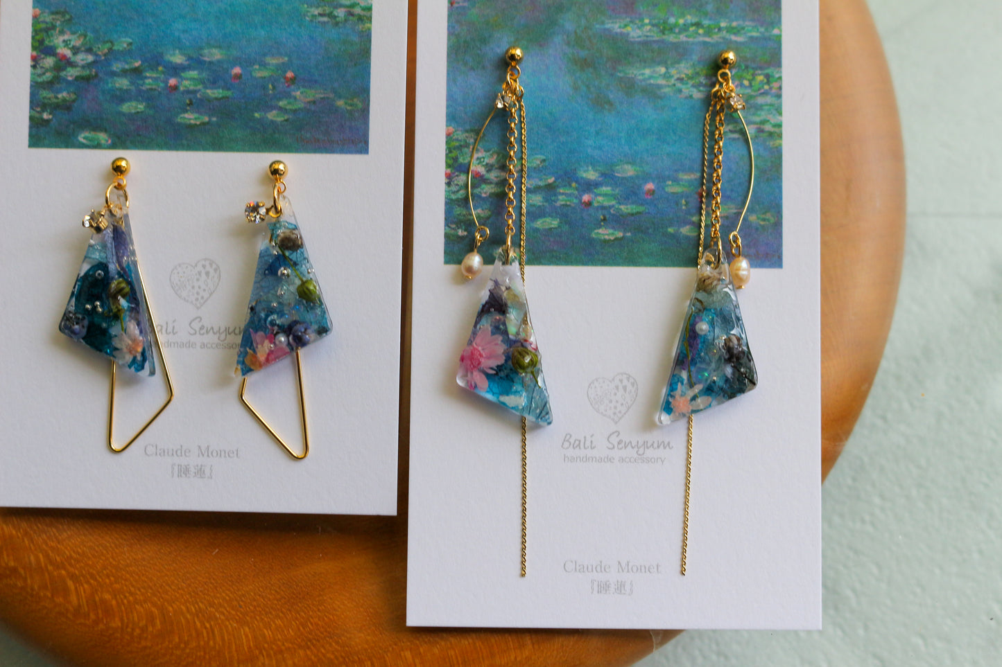 Claude Monet Water Lilies Inspired Triangular Floral -睡蓮