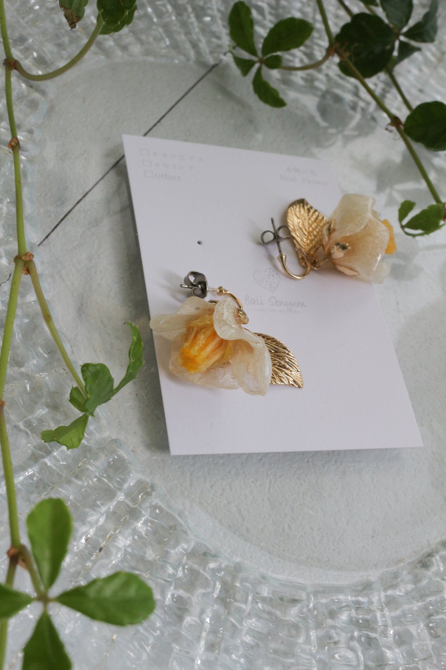 Tsubaki Earring 白椿 - Titanium Pierce(チタンピアス ）No.1