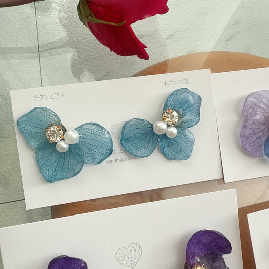 Hydrangea Wing No.113- Titanium Pierce(ピアス）
