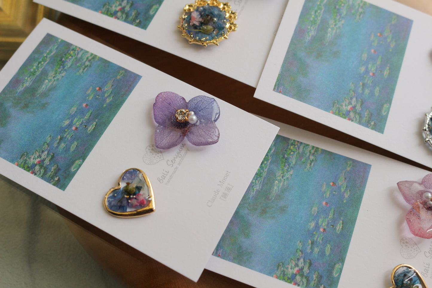 Monet Inspired Flower and Medallion No.9 ピアスTitanium Pierce 睡蓮