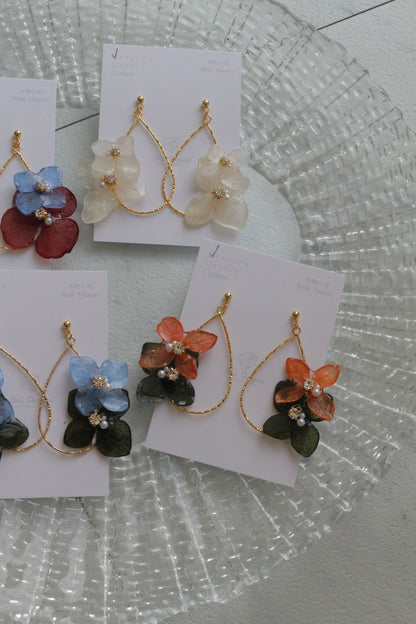 Teardrop Hoop Earrings with Hydrangeas No.24 ピアスorイヤリング