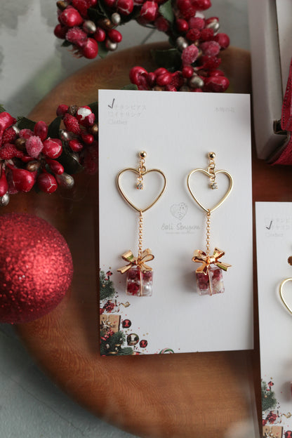 Christmas Heart Earring