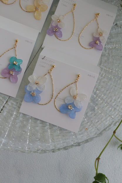 Teardrop Hoop Earrings with Hydrangeas No.21 ピアスorイヤリング
