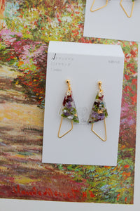 Claude Monet Garden in Giverny Inspired Triangular Floral Earrings -  ジヴェルニーの庭