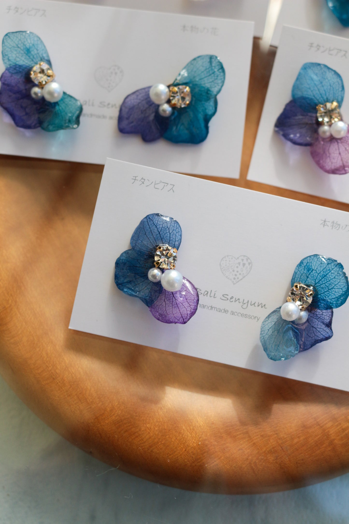 Hydrangea Wing No.141- Titanium Pierce(ピアス）