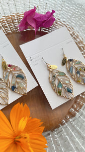 Leaf Earrings With Seasonal Flower Petals No.31