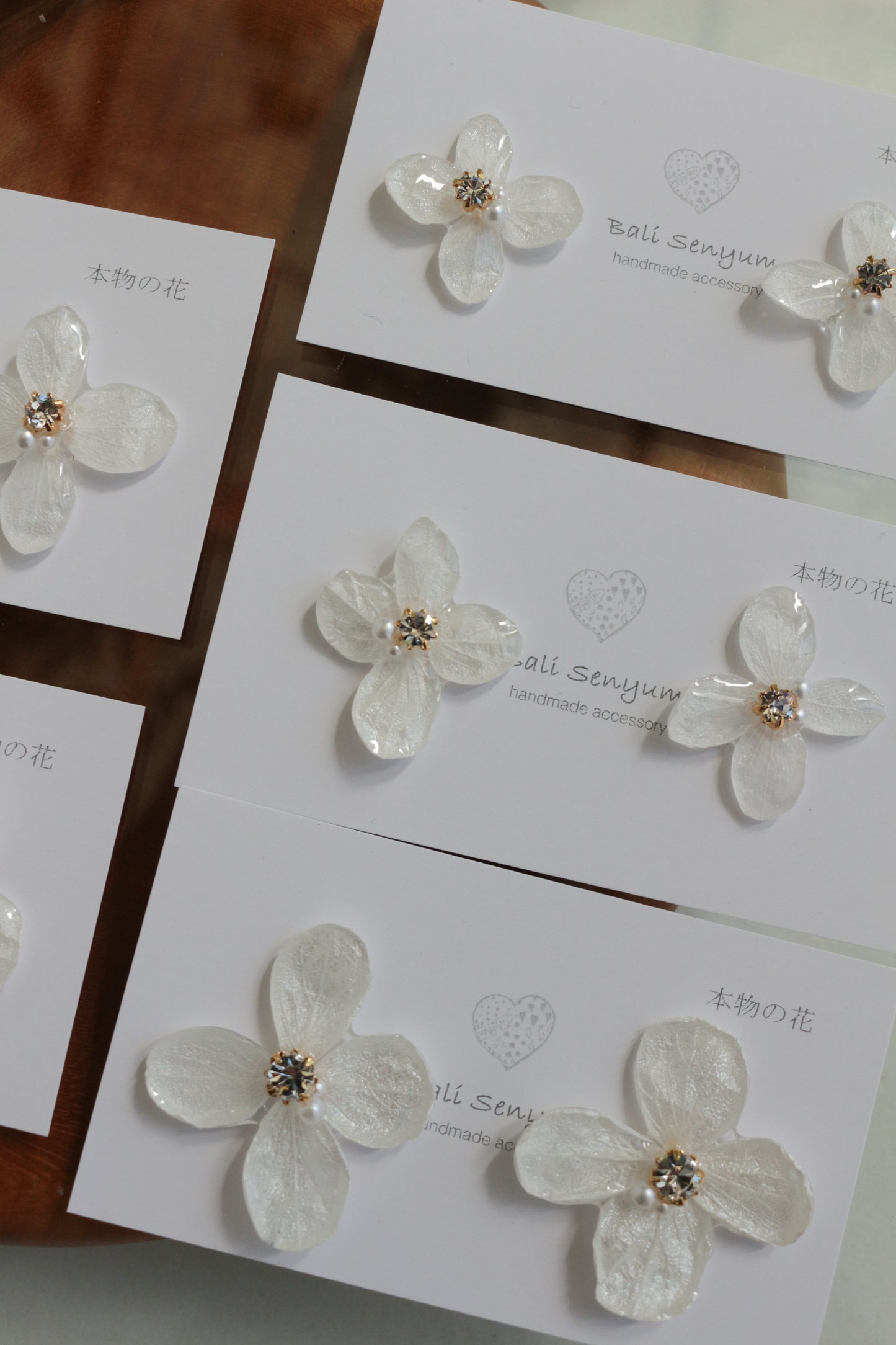 Hydrangea Petal  No.61 パーツ選べます。Clip-on or Titanium Pierce