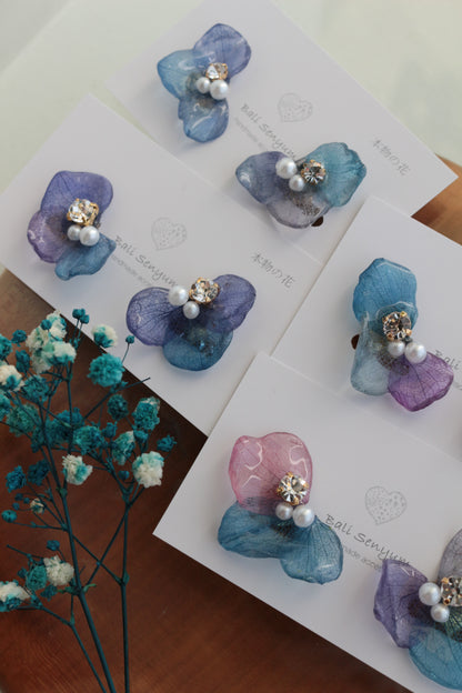 Gradation Hydrangea Wing No.132 - Clip-on(イヤリング）