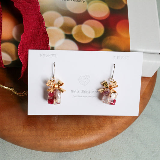Christmas Gift Earring - White  Christmas #24