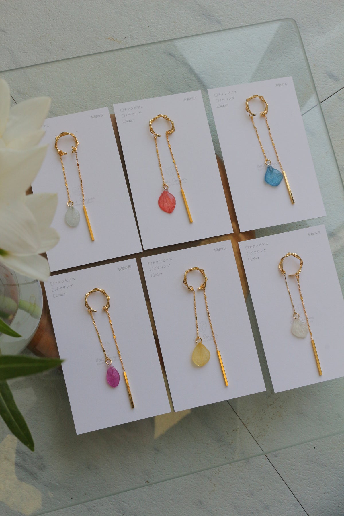 U Hydrangea Ear-Cuff No.1