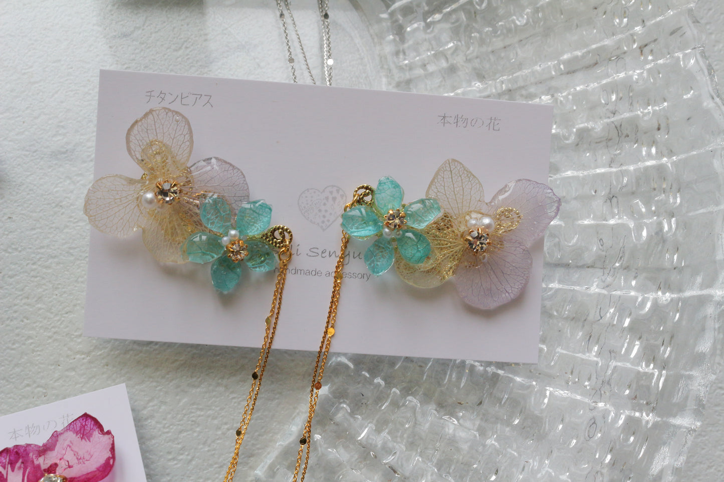 Hydrangea Flying Butterfly Earrings No.56 - Titanium Pierce(ピアス）
