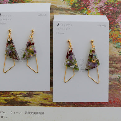 Claude Monet Garden in Giverny Inspired Triangular Floral Earrings -  ジヴェルニーの庭