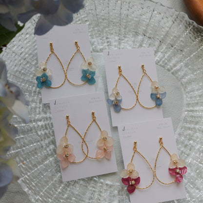 Teardrop Hoop Earrings with Hydrangeas No.22 ピアスorイヤリング