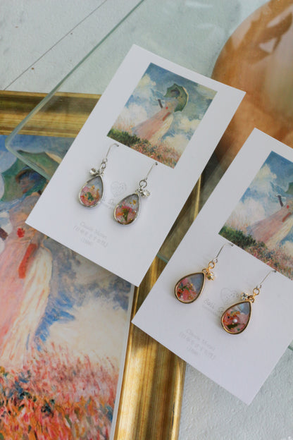 Claude Monet Inspired Dangling -No.1 散歩　日傘をさす女性