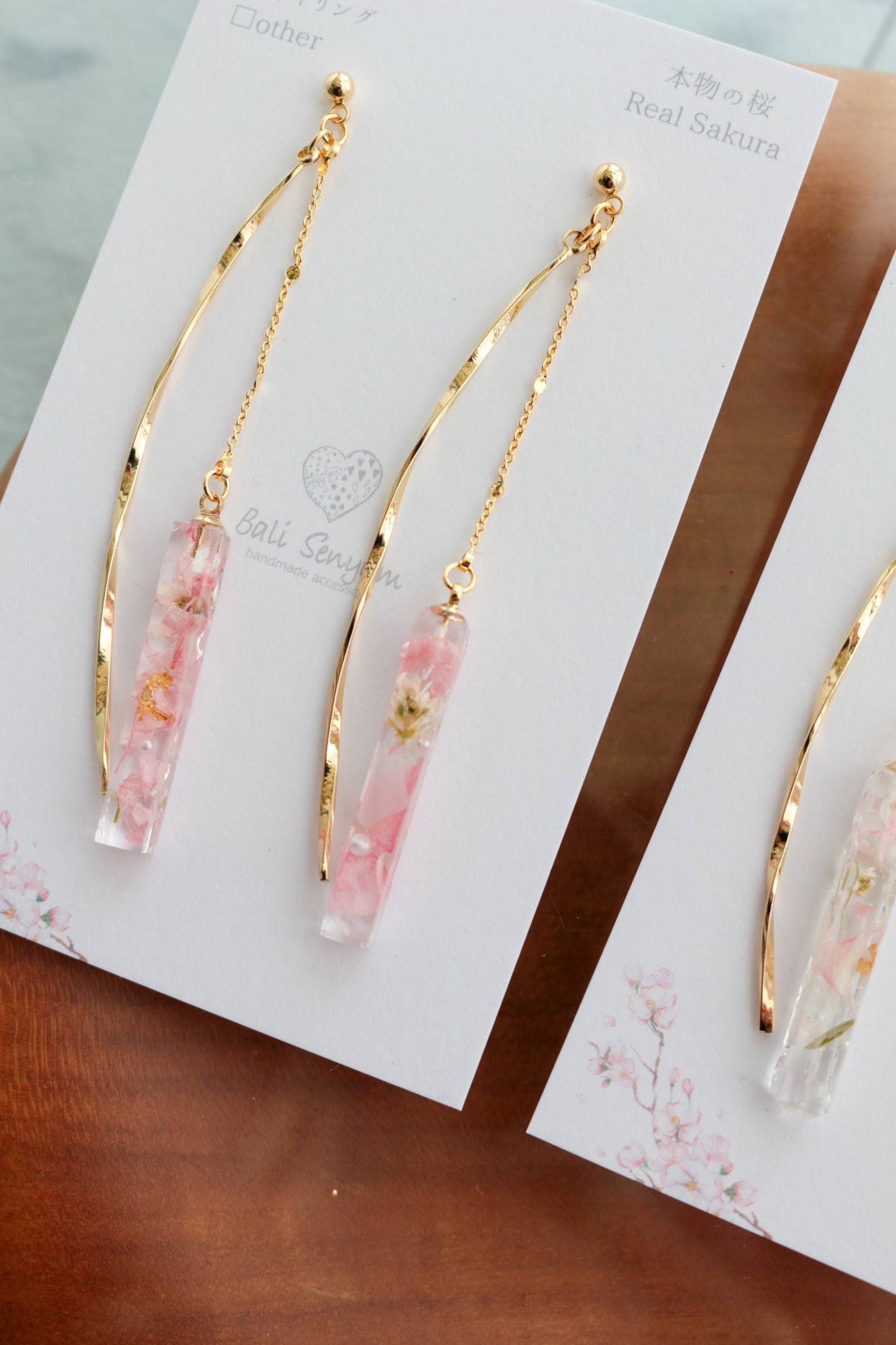 Dangling Sakura Flower Stick 2 Earrings with Pearl