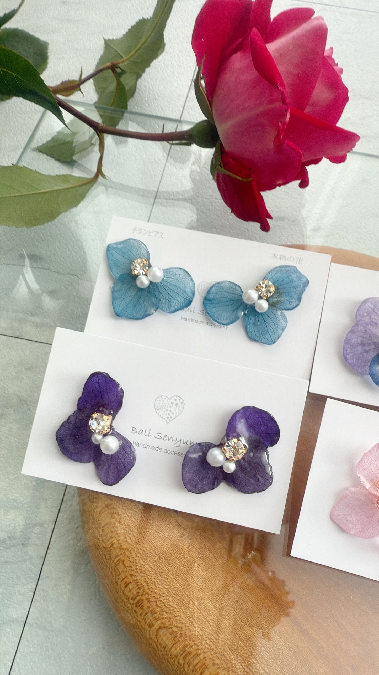 Hydrangea Wing No.113- Titanium Pierce(ピアス）