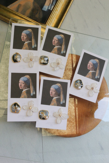 Vermeer's Inspired Flower and Medallion No.4 イヤリング Clip-on 真珠の耳飾りの少女