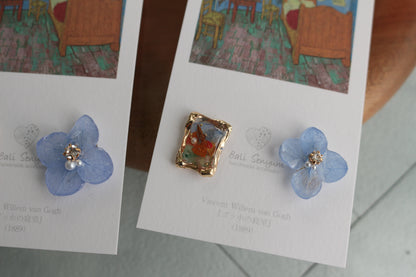 Gogh Inspired Flower and Medallion No.1イヤリング Clip-on ゴッホの寝室