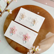 Someiyoshino Sakura Earrings with Sparkling Gem - Medium size