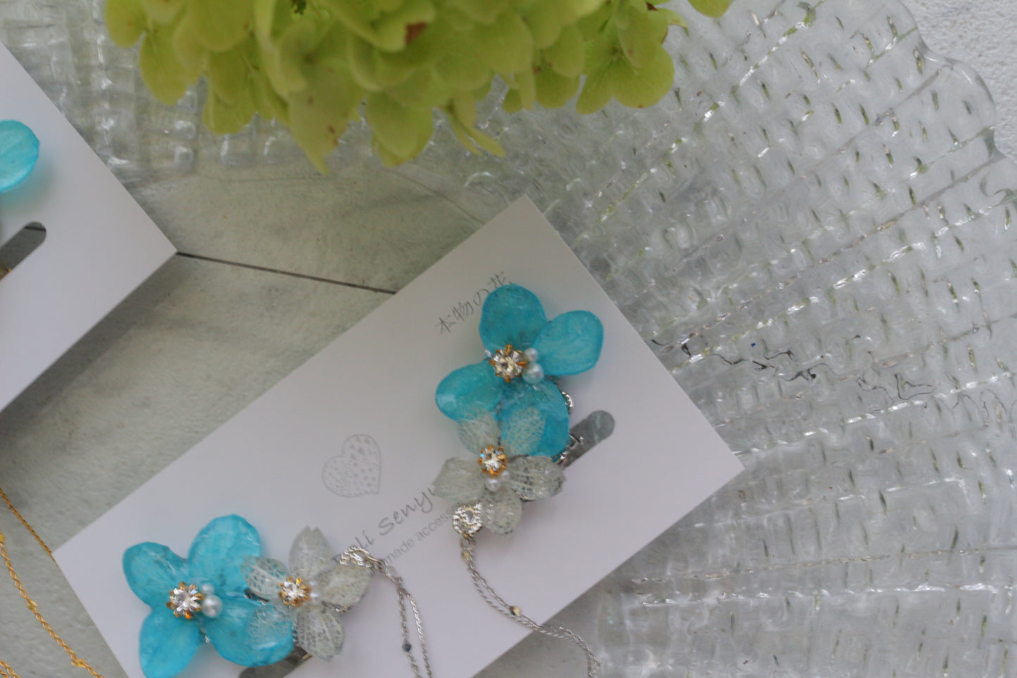 Hydrangea Flying Butterfly  No.57- Clip-on(イヤリング）