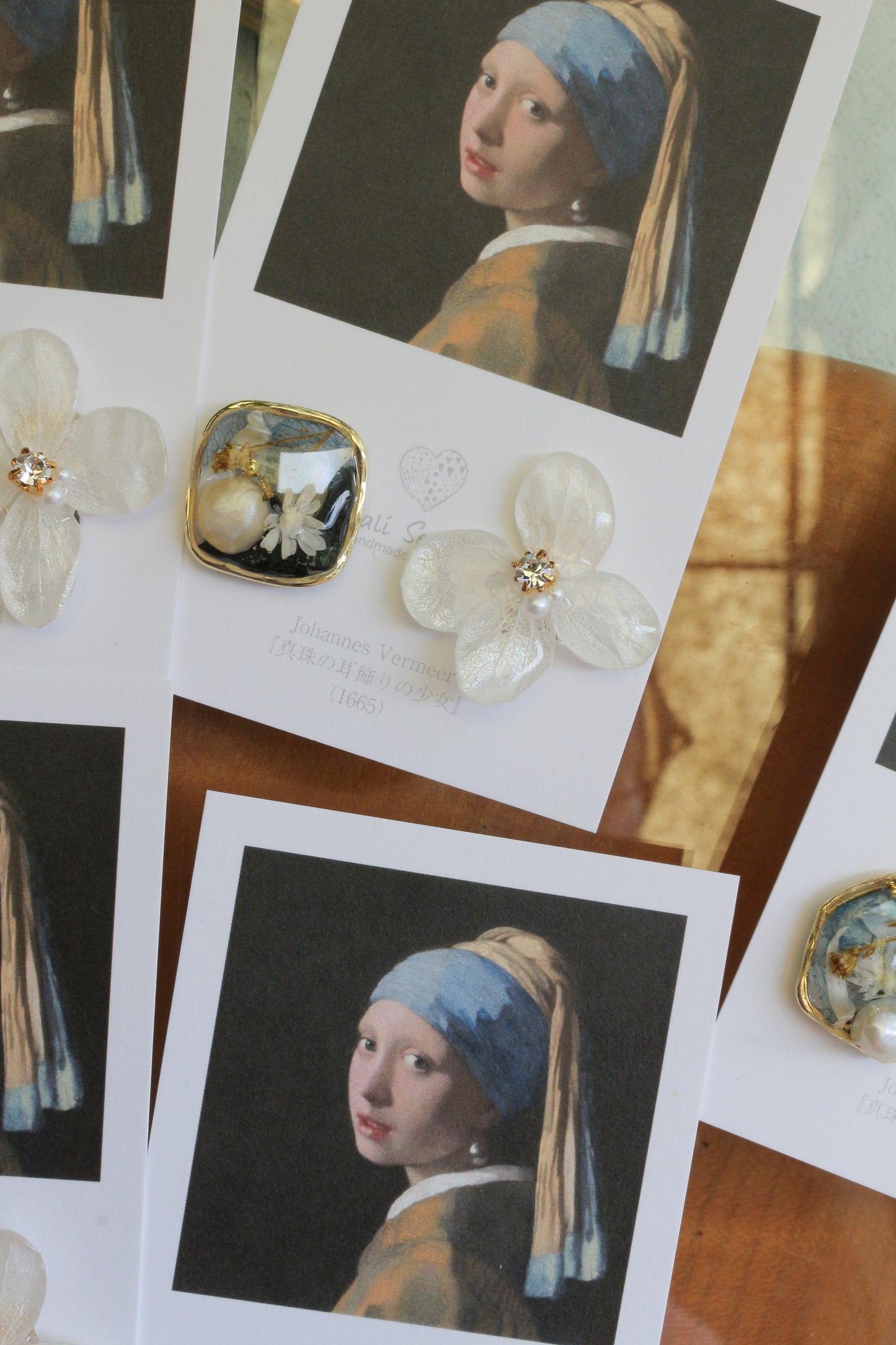 Vermeer's Inspired Flower and Medallion No.4 イヤリング Clip-on 真珠の耳飾りの少女