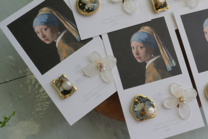 Vermeer's Inspired Flower and Medallion No.5 イヤリング Clip-on 真珠の耳飾りの少女