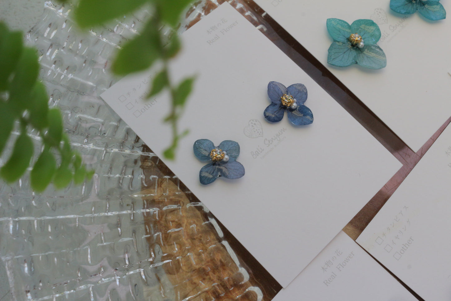 Hydrangea Petal  No.65 パーツ選べます。Clip-on or Titanium Pierce