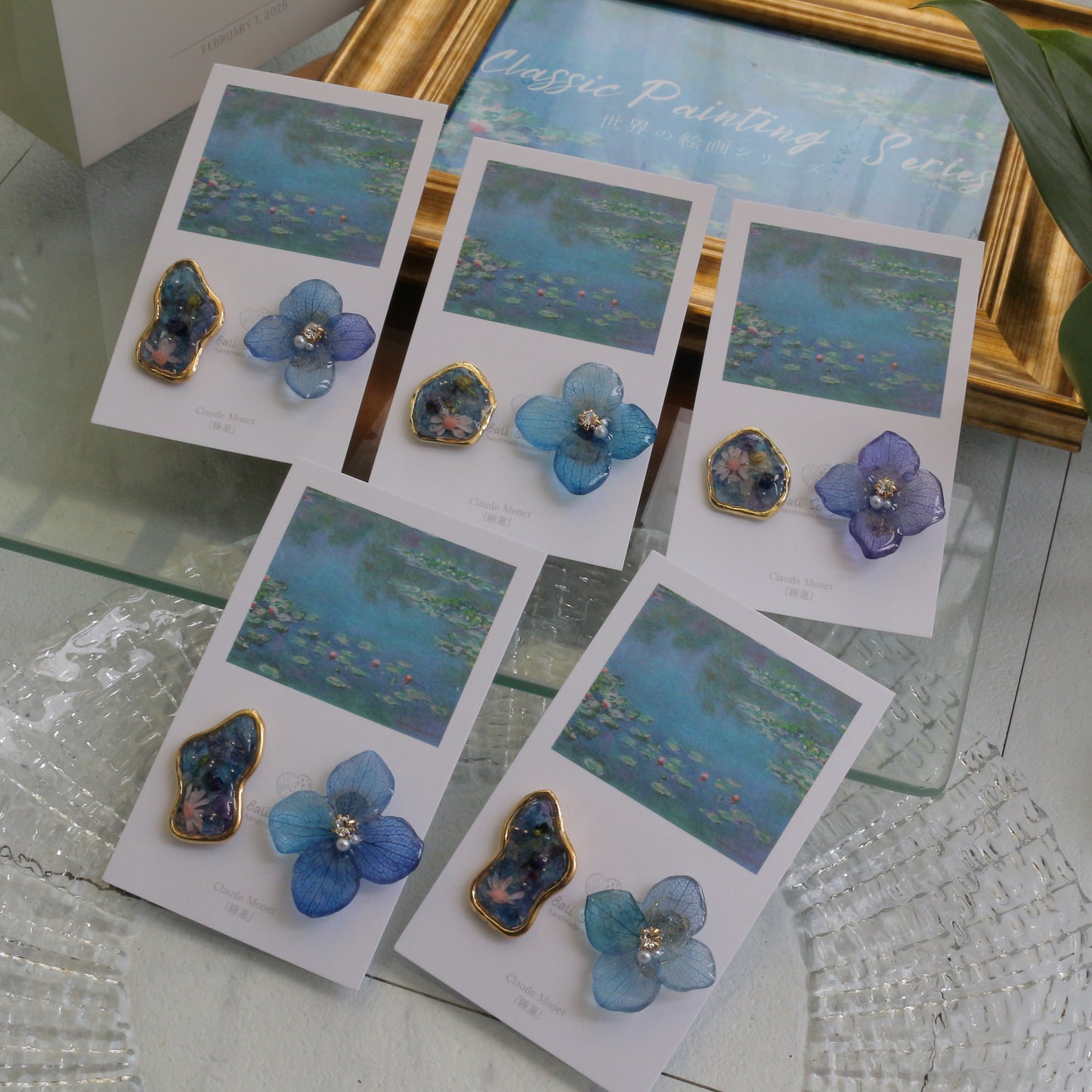 Monet's Water Lilies Inspired Flower and Medallion No.24 イヤリング Clip-on 睡蓮