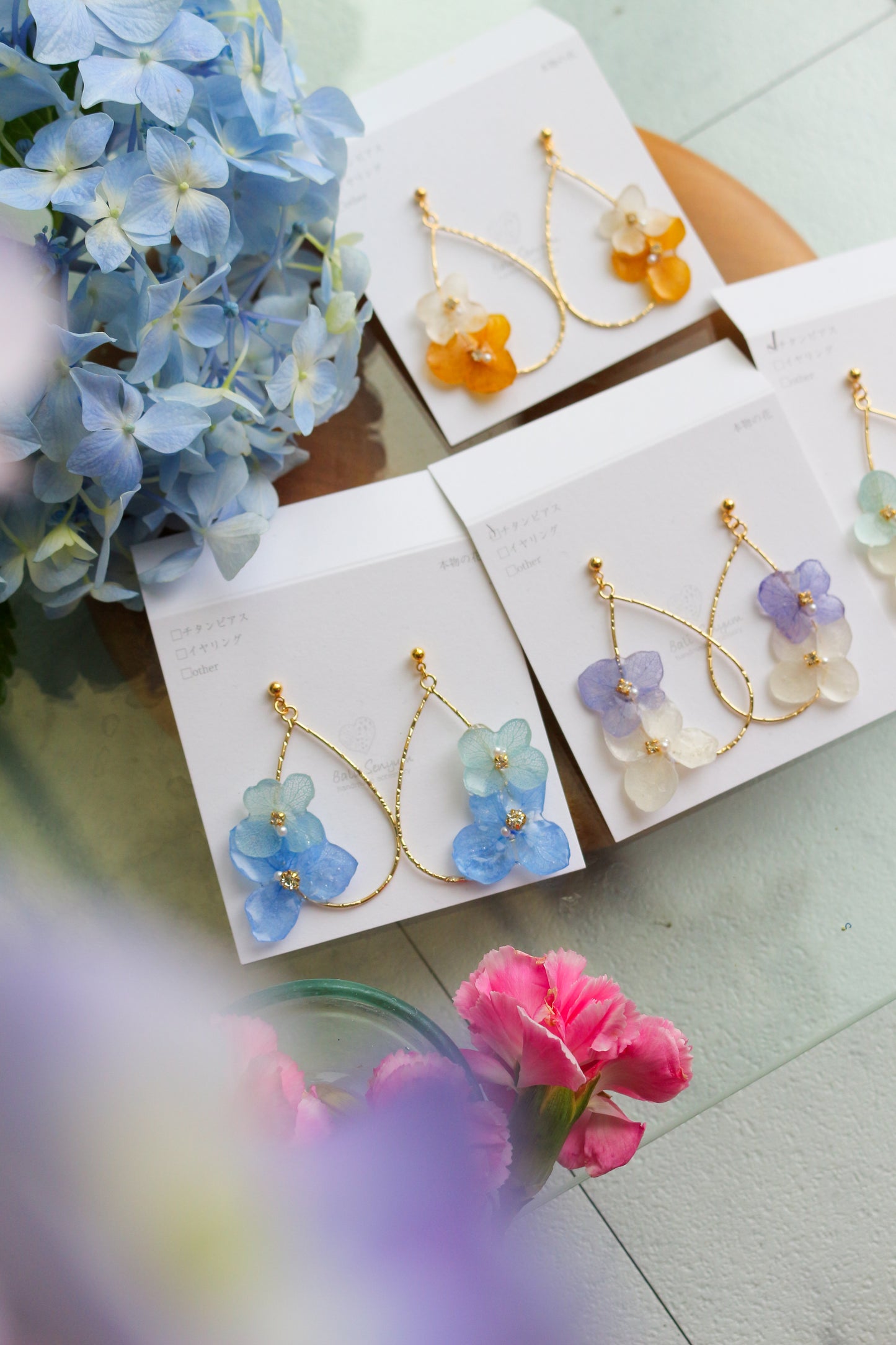 Teardrop Hoop Earrings with Hydrangeas No.15