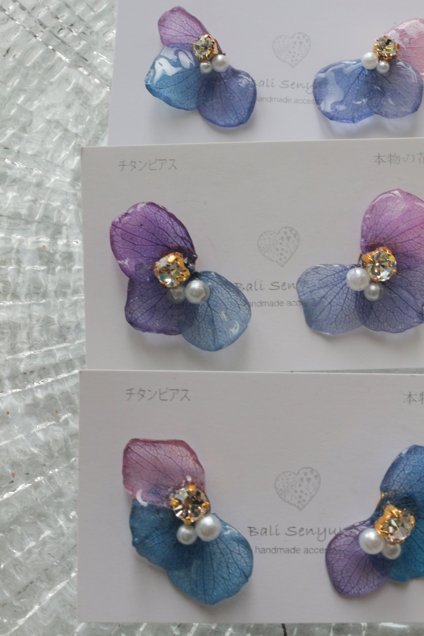 Hydrangea Wing No.143- Titanium Pierce(ピアス）
