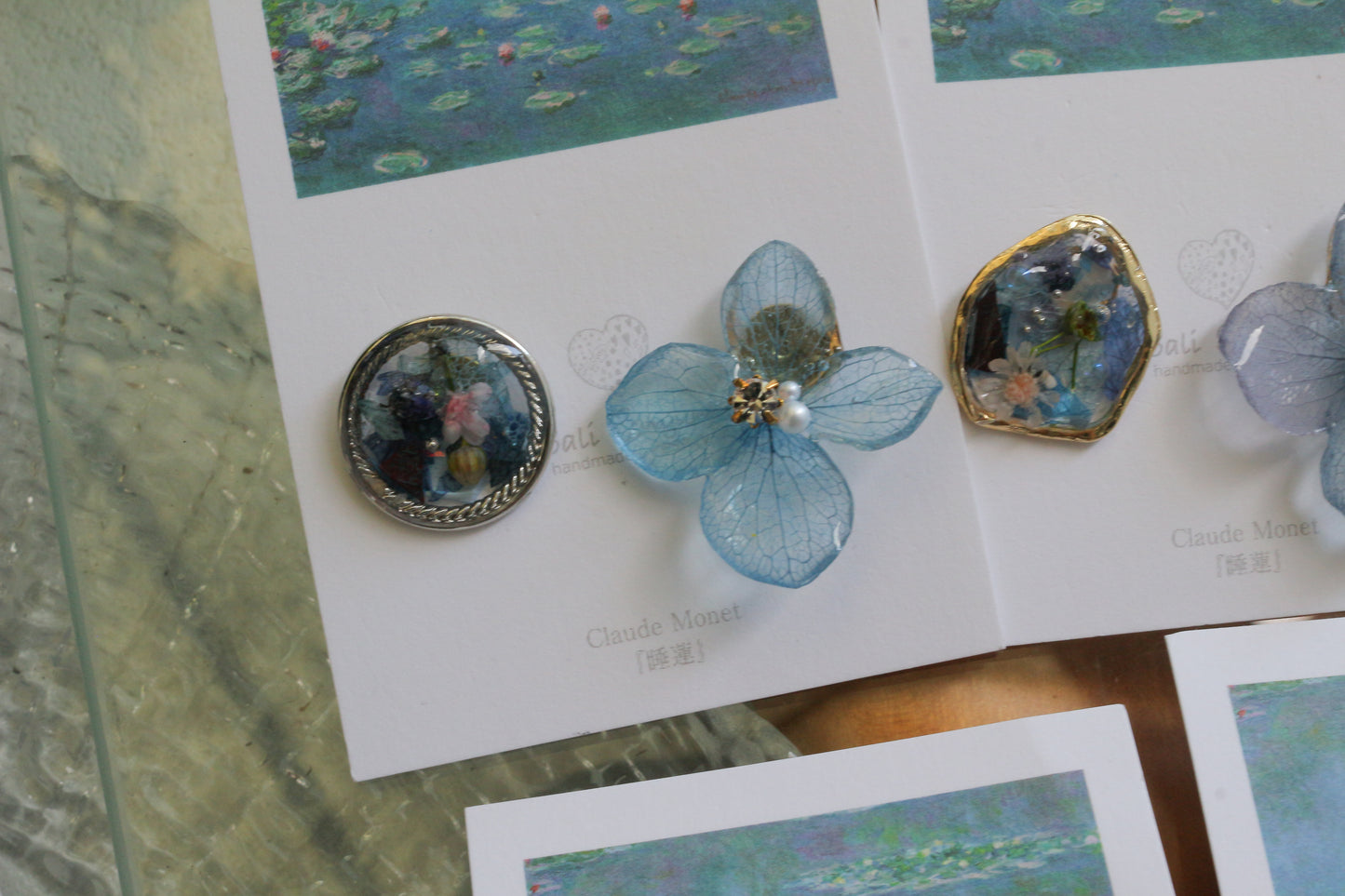Monet Inspired Flower and Medallion No.35 ピアスTitanium Pierce 睡蓮