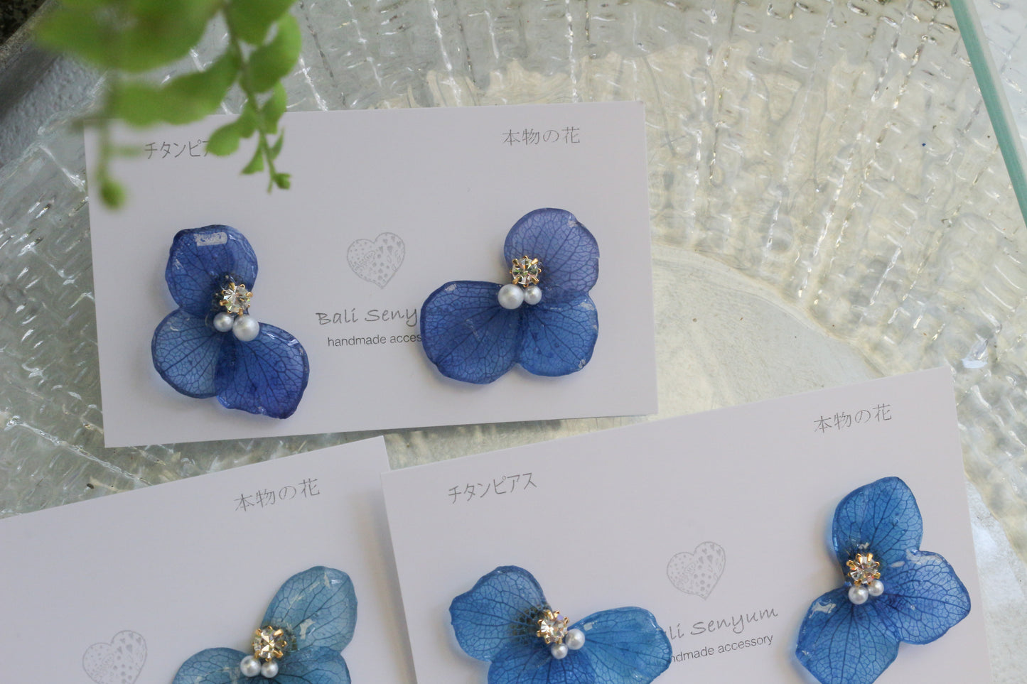 Hydrangea Wing No.147- Titanium Pierce(ピアス）